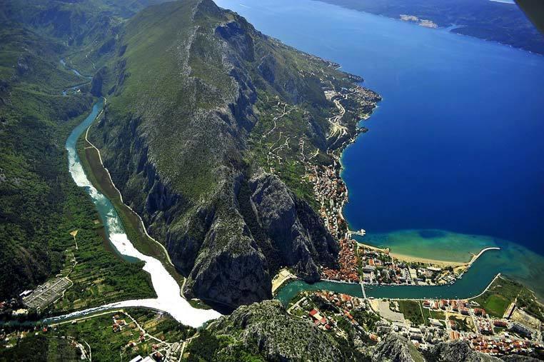 Apartments Ticinovic Omiš Zewnętrze zdjęcie