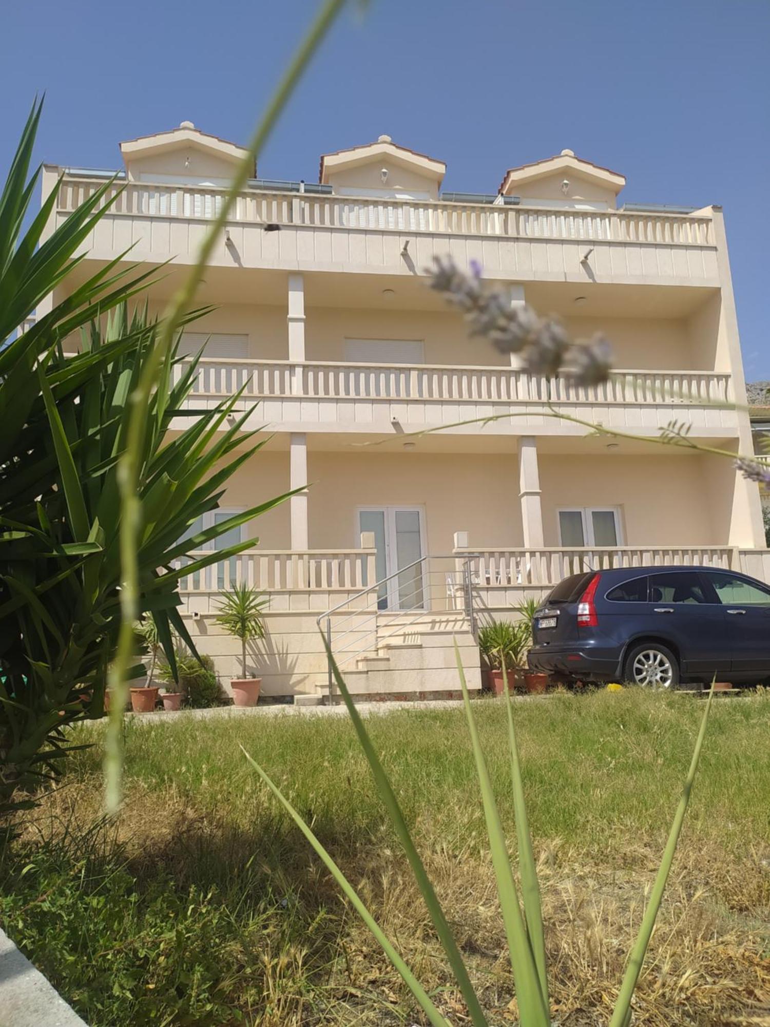 Apartments Ticinovic Omiš Zewnętrze zdjęcie