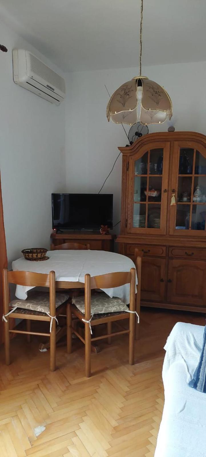 Apartments Ticinovic Omiš Zewnętrze zdjęcie