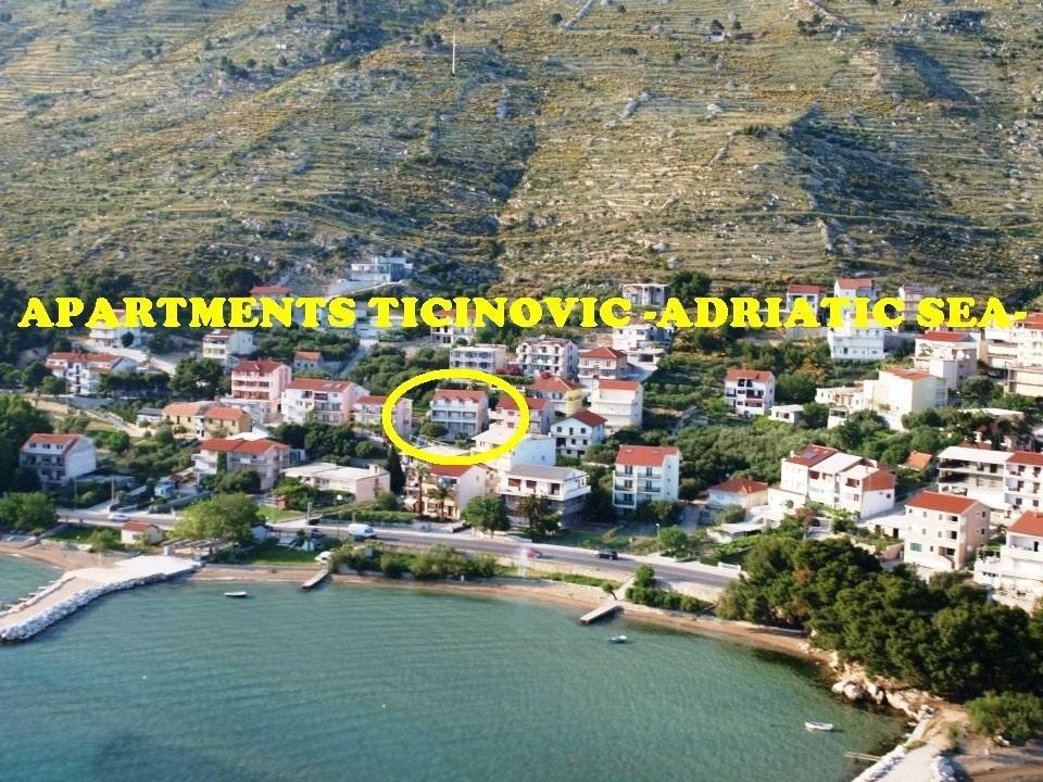 Apartments Ticinovic Omiš Zewnętrze zdjęcie